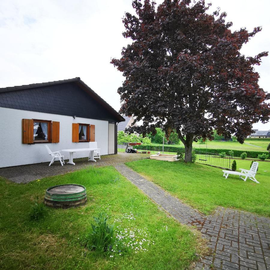 Bb19 Eifel-Ferienhaus Am Moseltal Mit Saunahaus Beuren  Exteriér fotografie